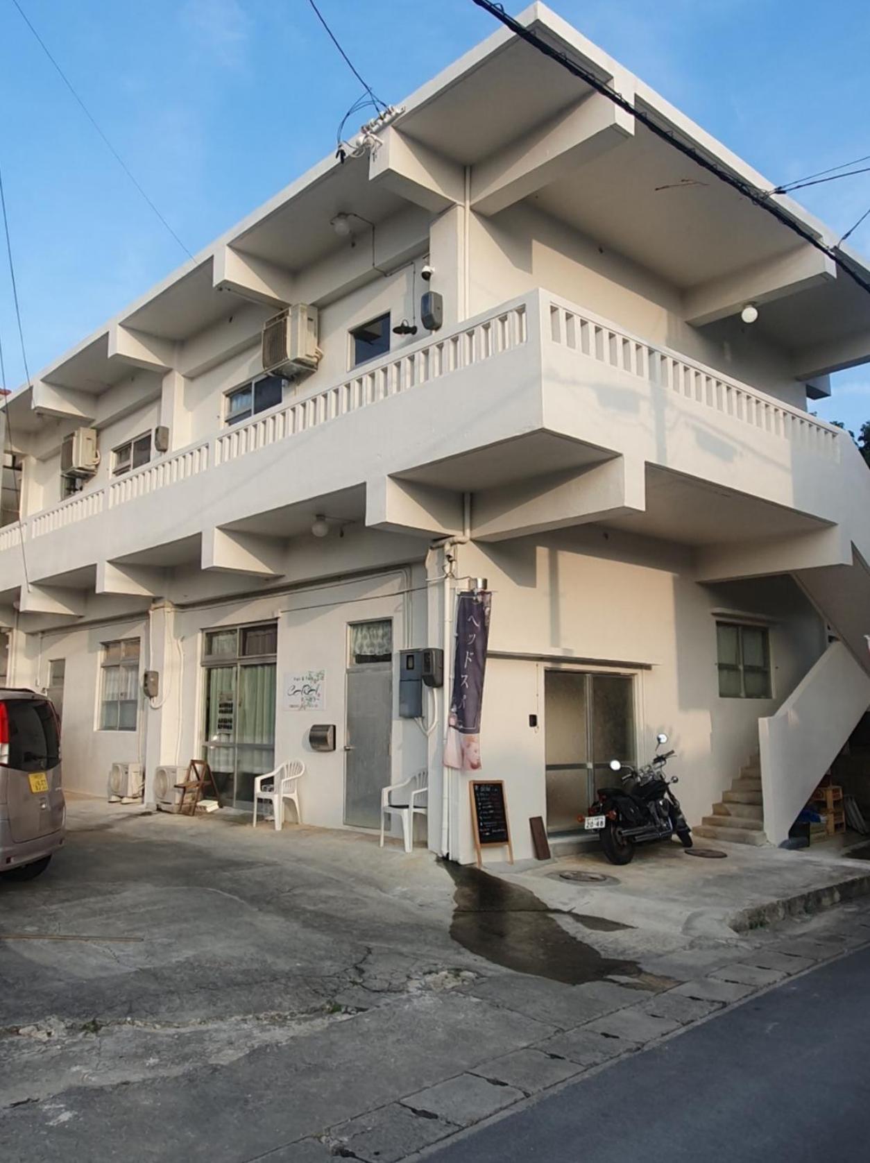Panari