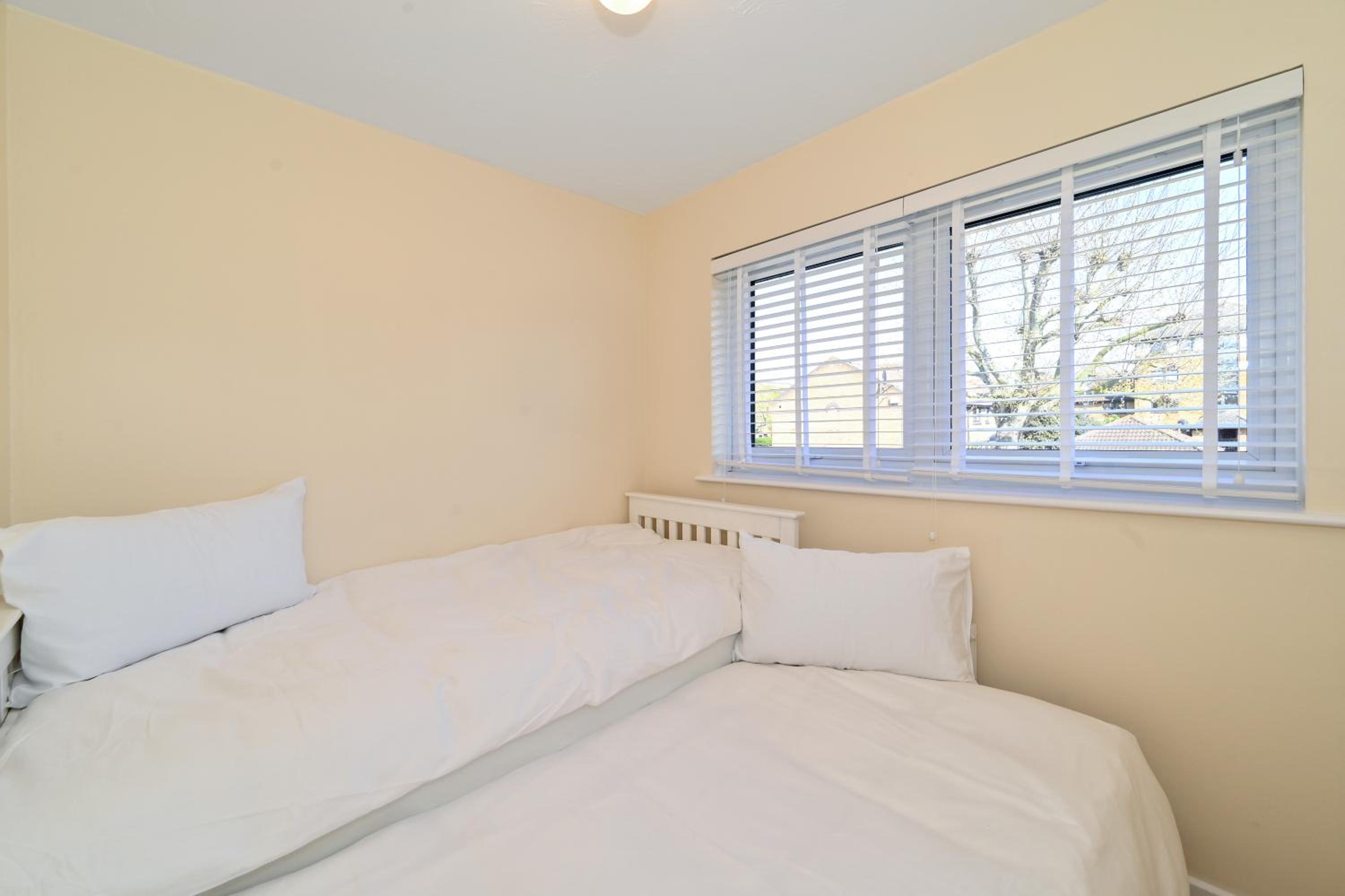 Modern House near Canary Wharf, Excel, Greenwich