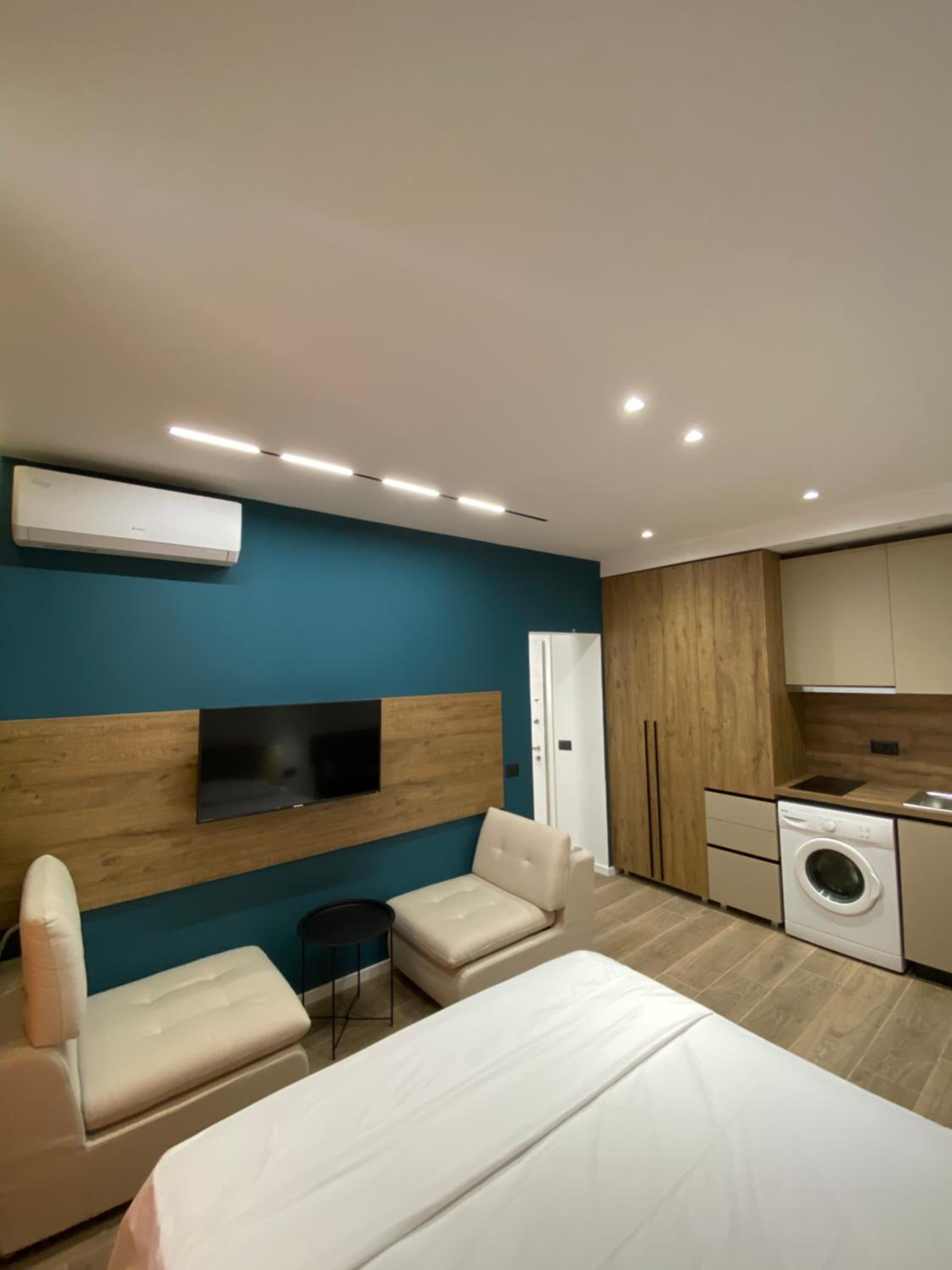 E Apartment