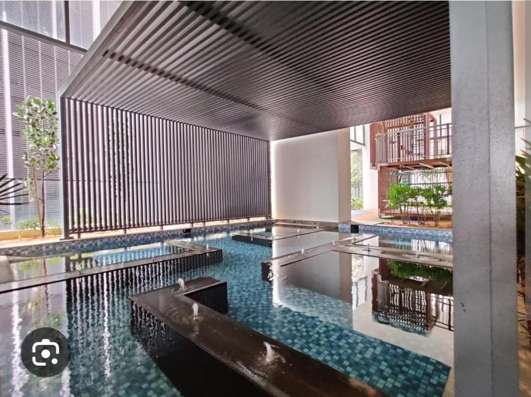 One-bid room in shared Apartment inside Luxury Residency, Jalan Tun Razak