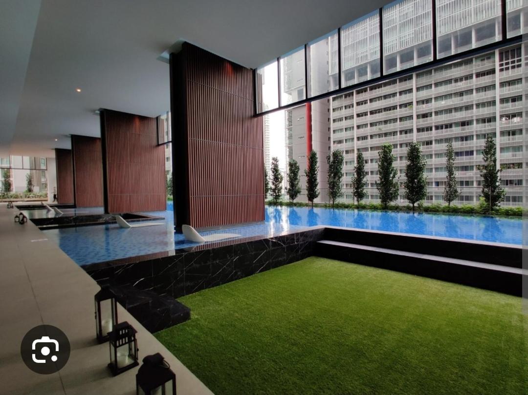 One-bid room in shared Apartment inside Luxury Residency, Jalan Tun Razak