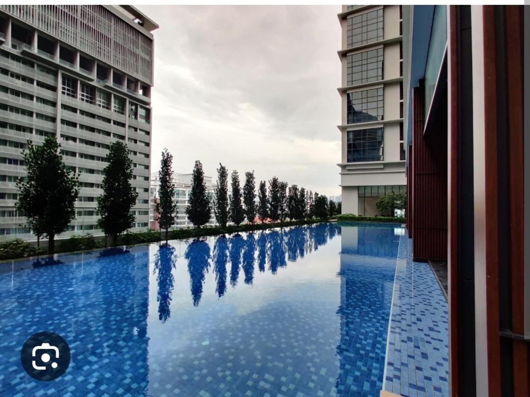 One-bid room in shared Apartment inside Luxury Residency, Jalan Tun Razak