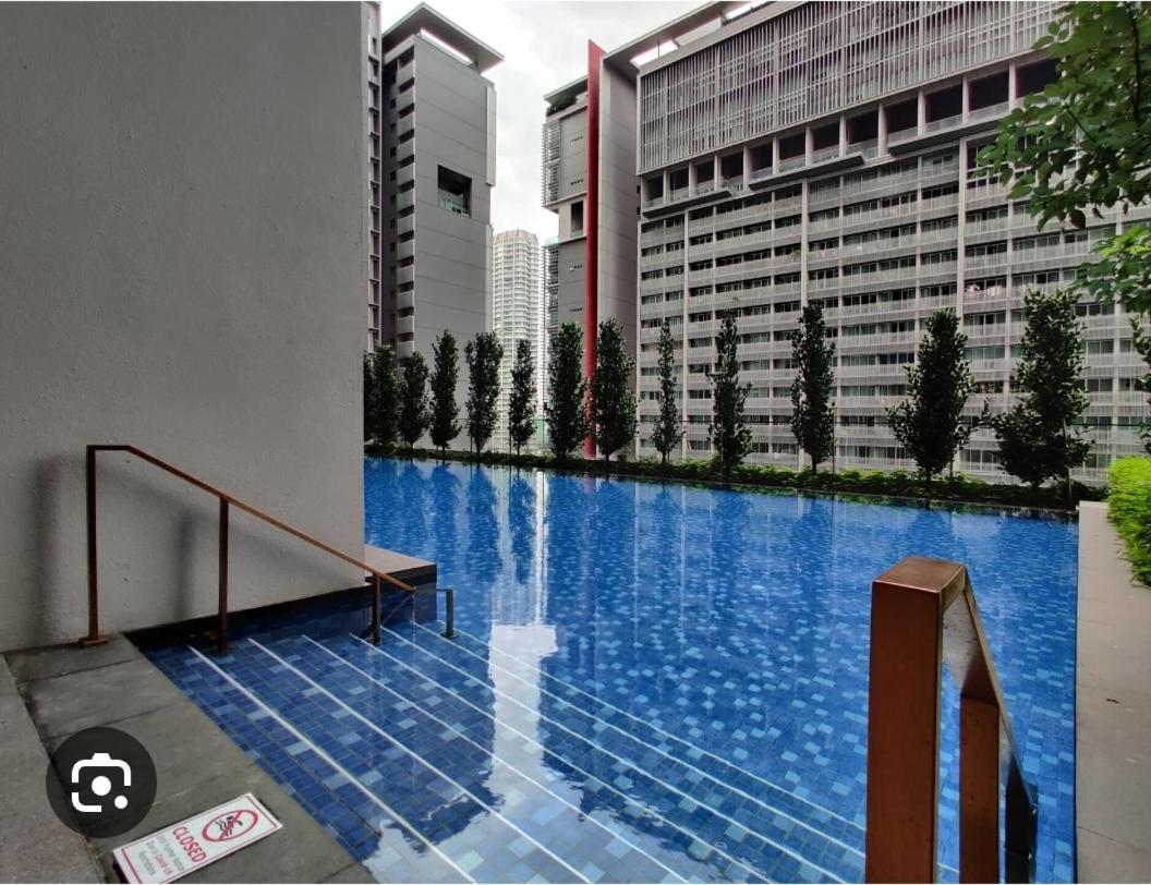 One-bid room in shared Apartment inside Luxury Residency, Jalan Tun Razak