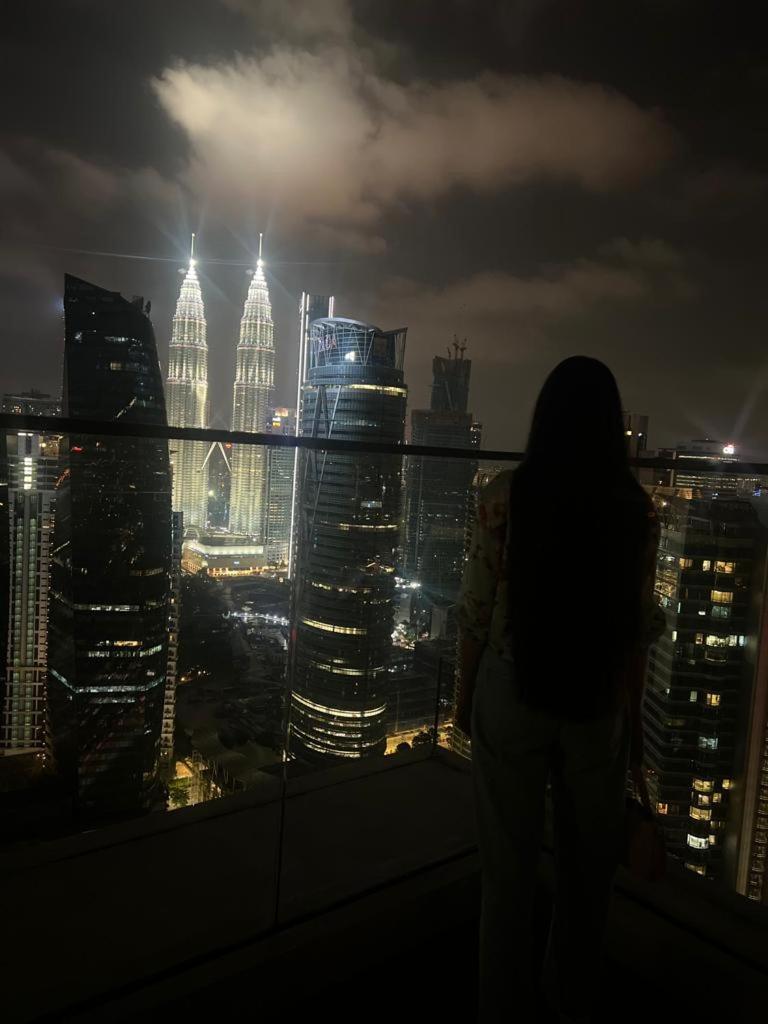 One-bid room in shared Apartment inside Luxury Residency, Jalan Tun Razak