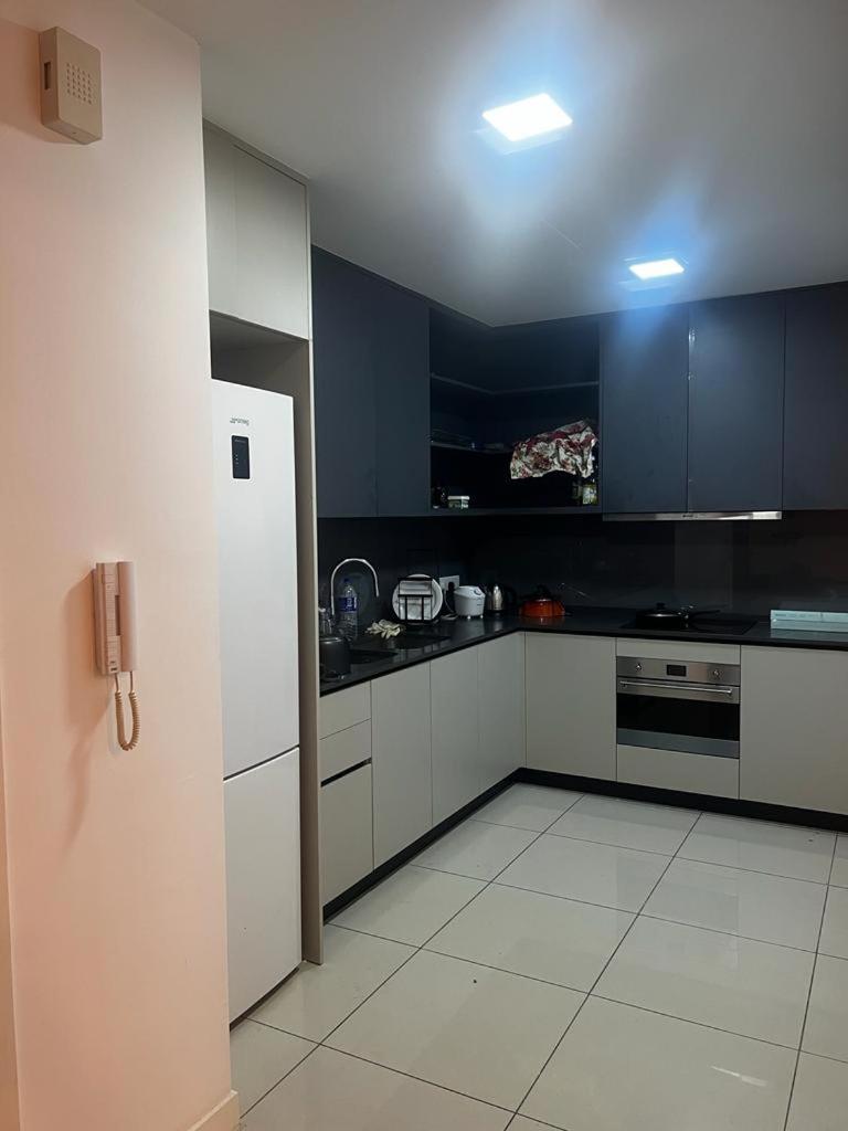 One-bid room in shared Apartment inside Luxury Residency, Jalan Tun Razak