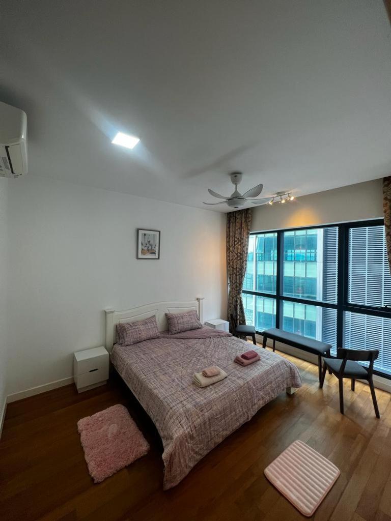 One-bid room in shared Apartment inside Luxury Residency, Jalan Tun Razak