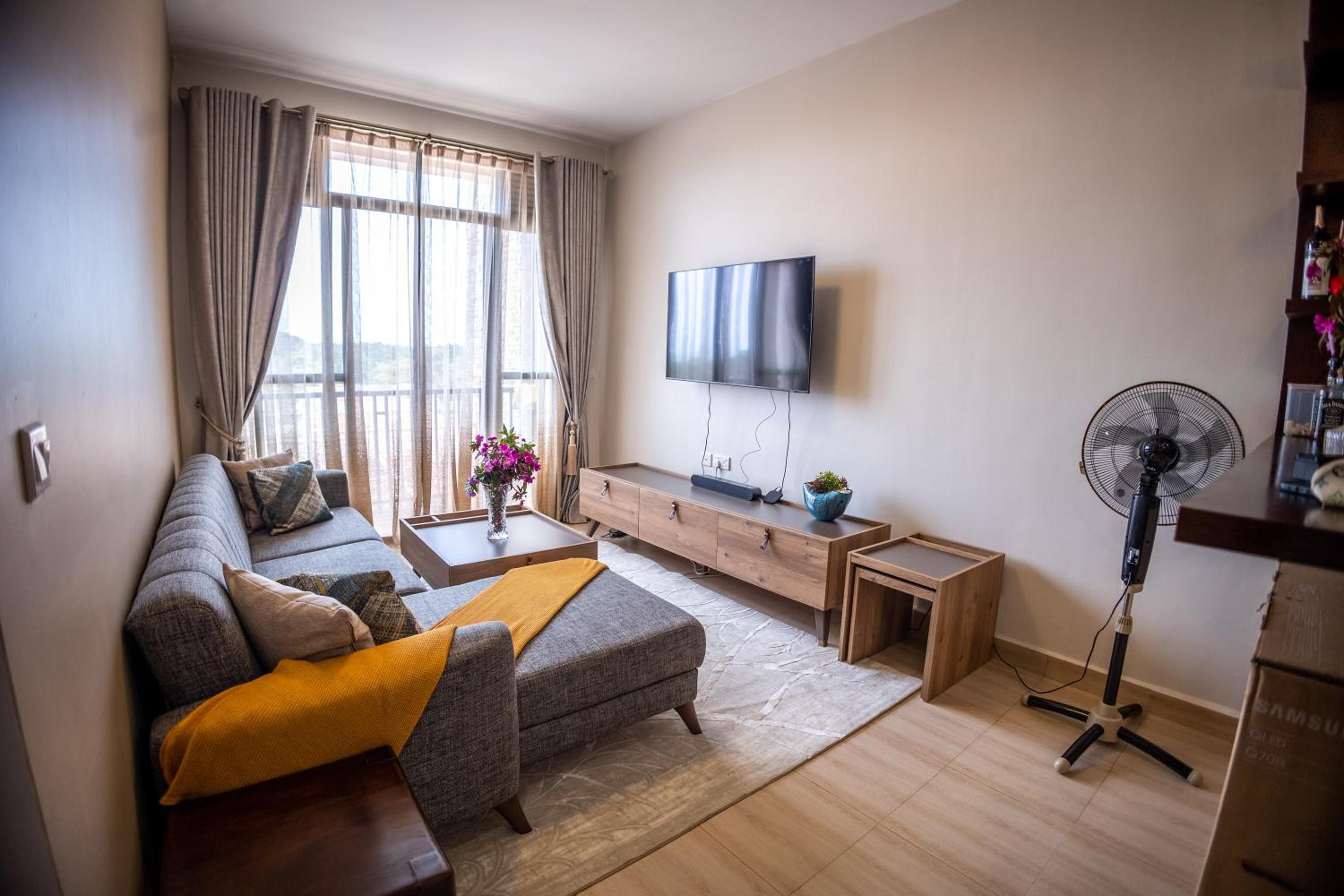 Vista Lago Apartment Garuga view 5