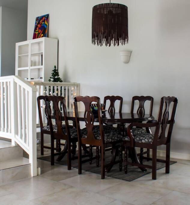 Reduit Orchard - Beautiful Home near Reduit Beach view 5