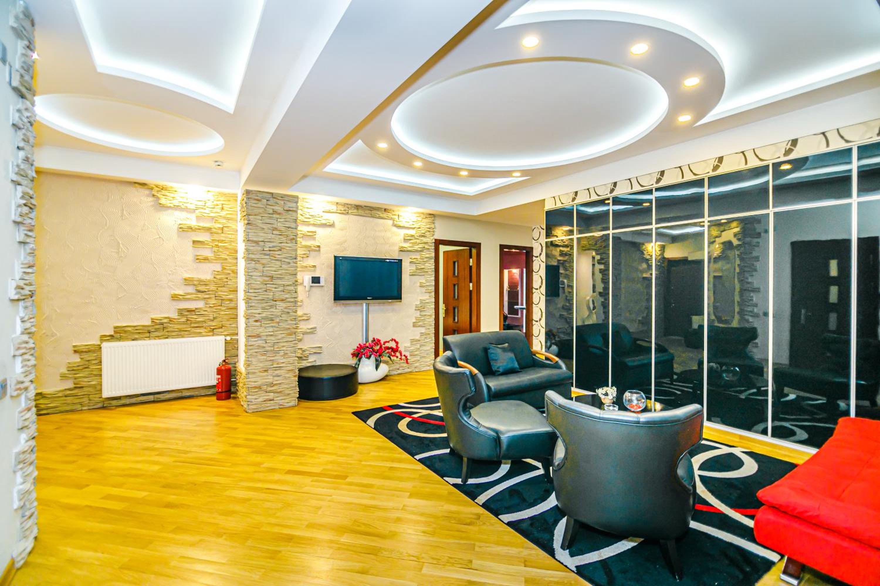 Piramida Plaza Premium House