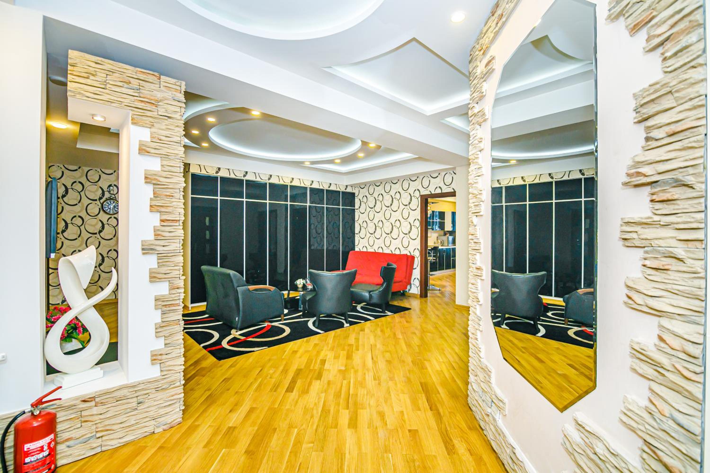 Piramida Plaza Premium House