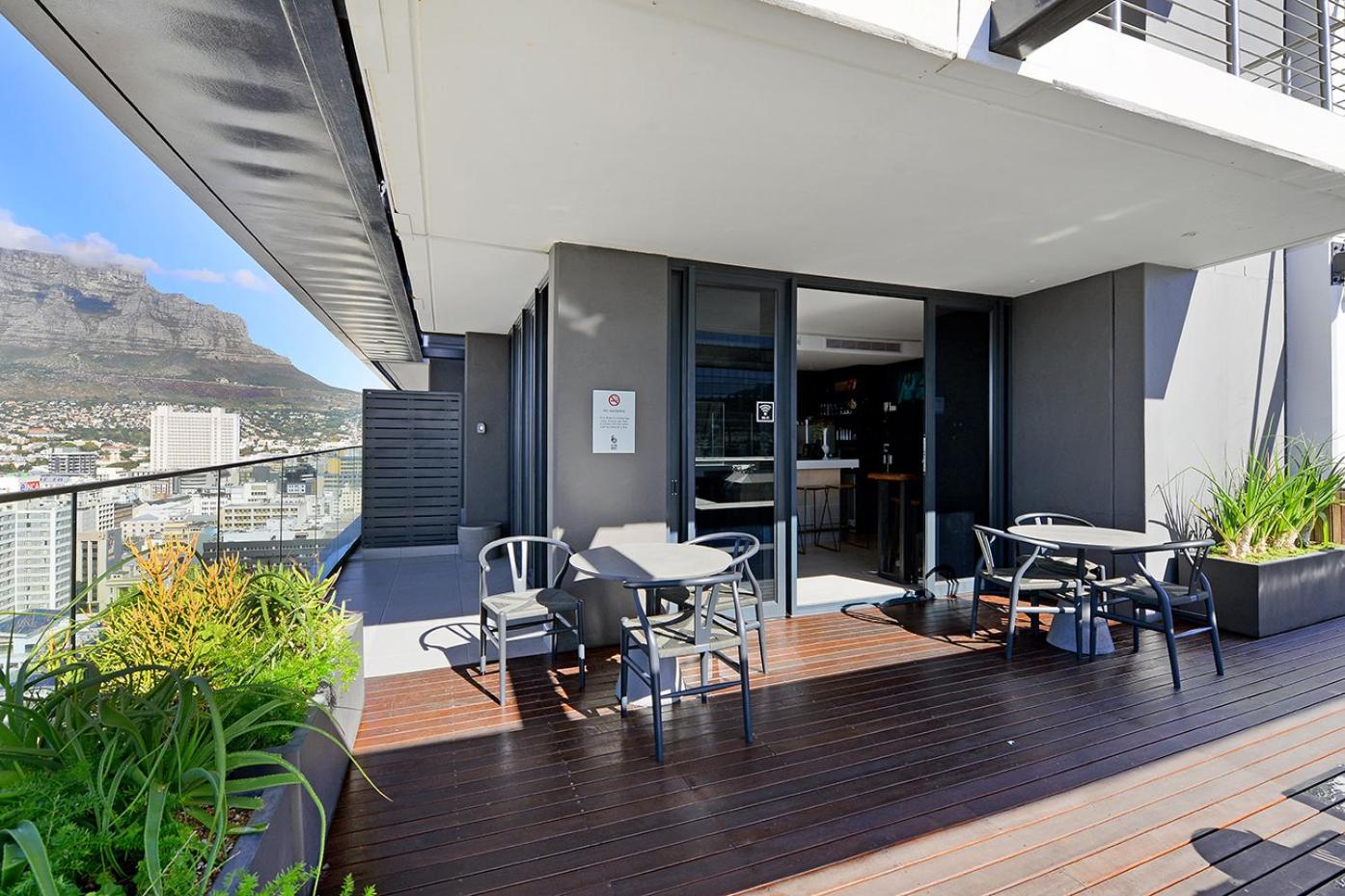 Safiya - Designer apartment, stunning views