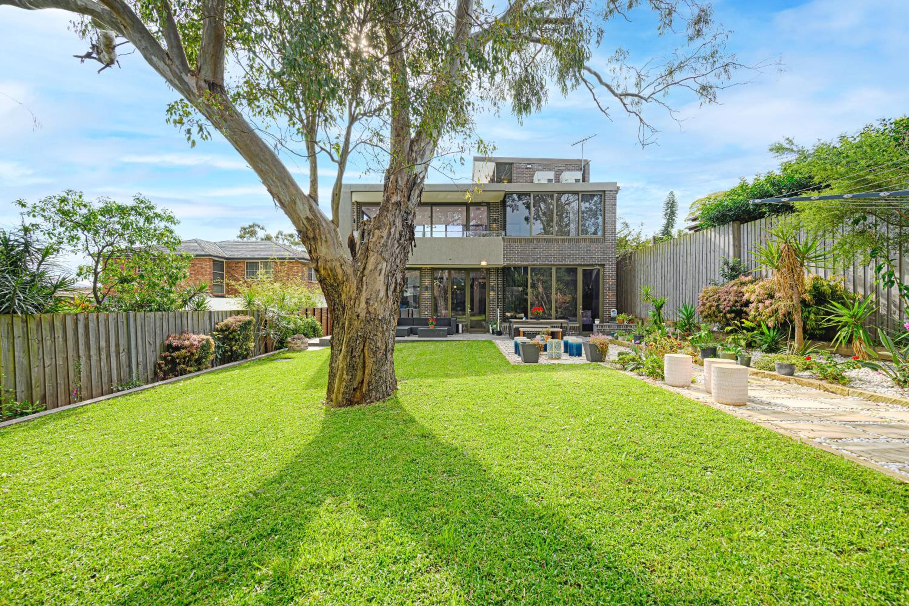 Putney Brand New Luxury House Pool & Waterview