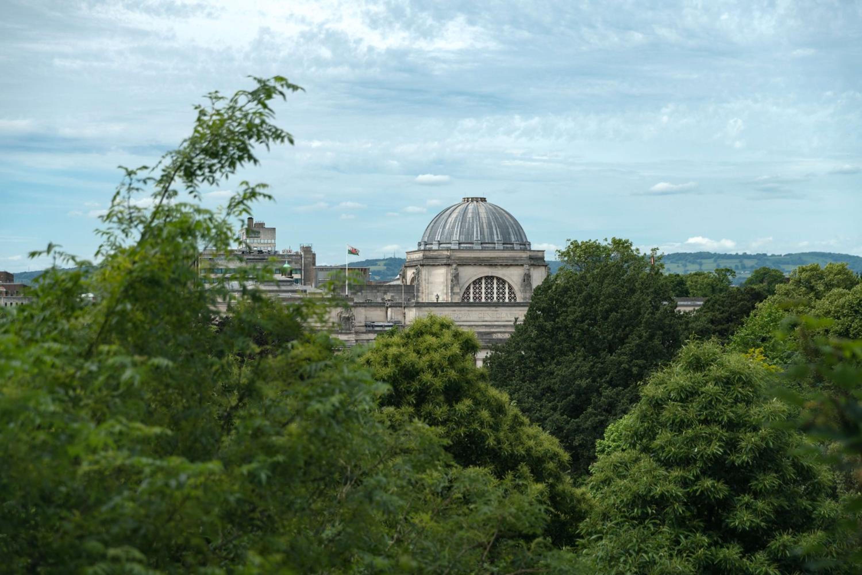 Hotel Park Plaza Cardiff - Image 1