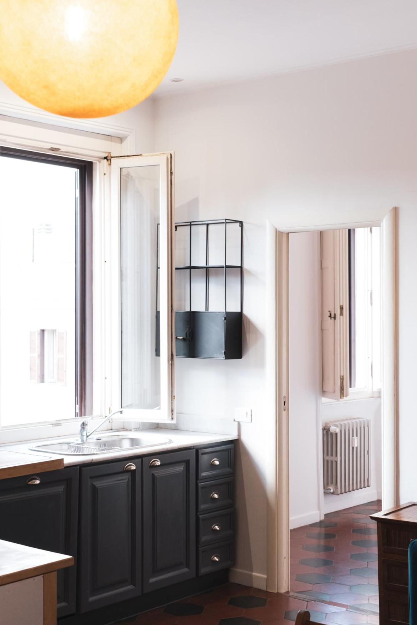 HC - Sunny Apartment in Testaccio!