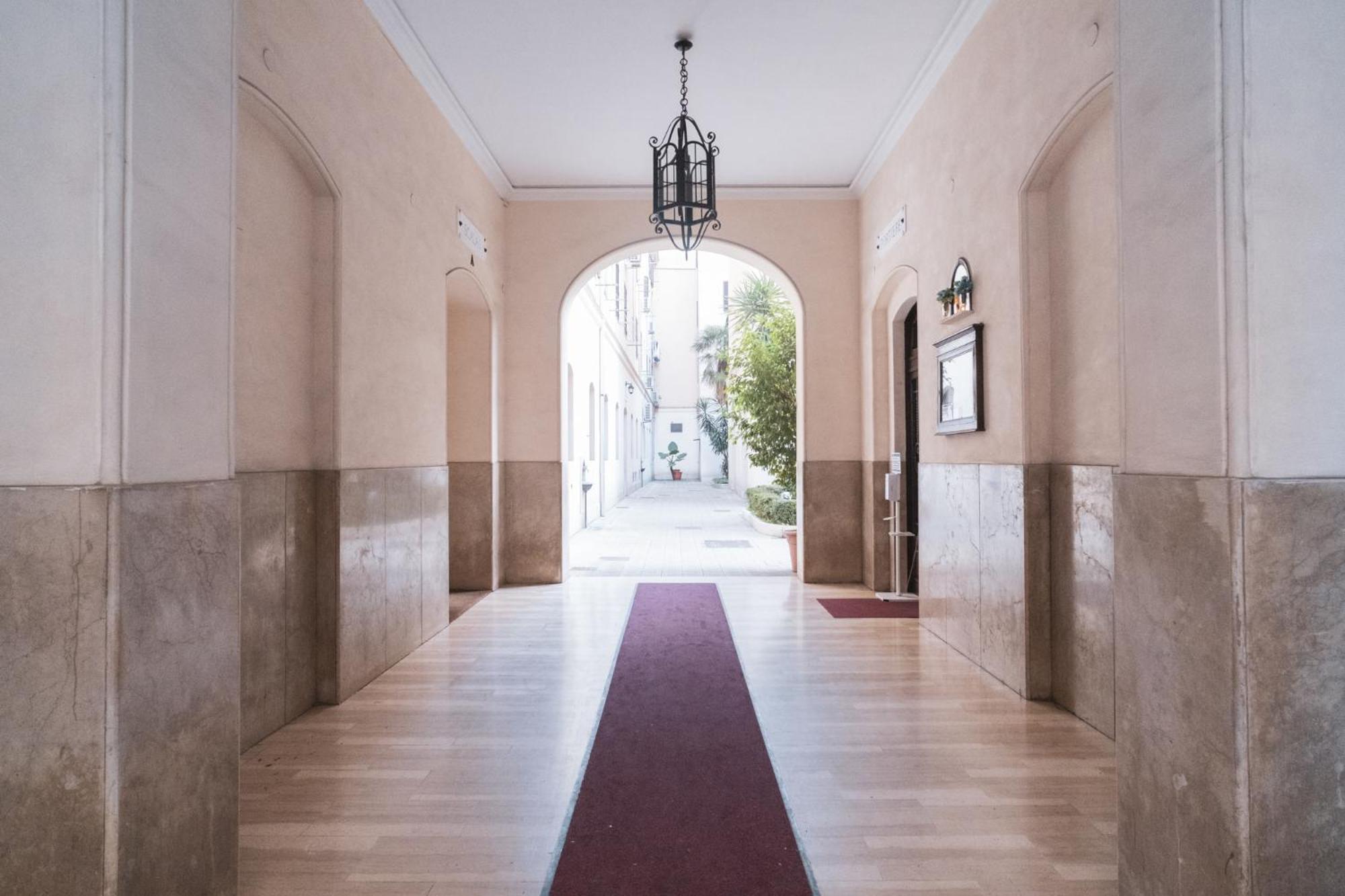HC - Sunny Apartment in Testaccio!