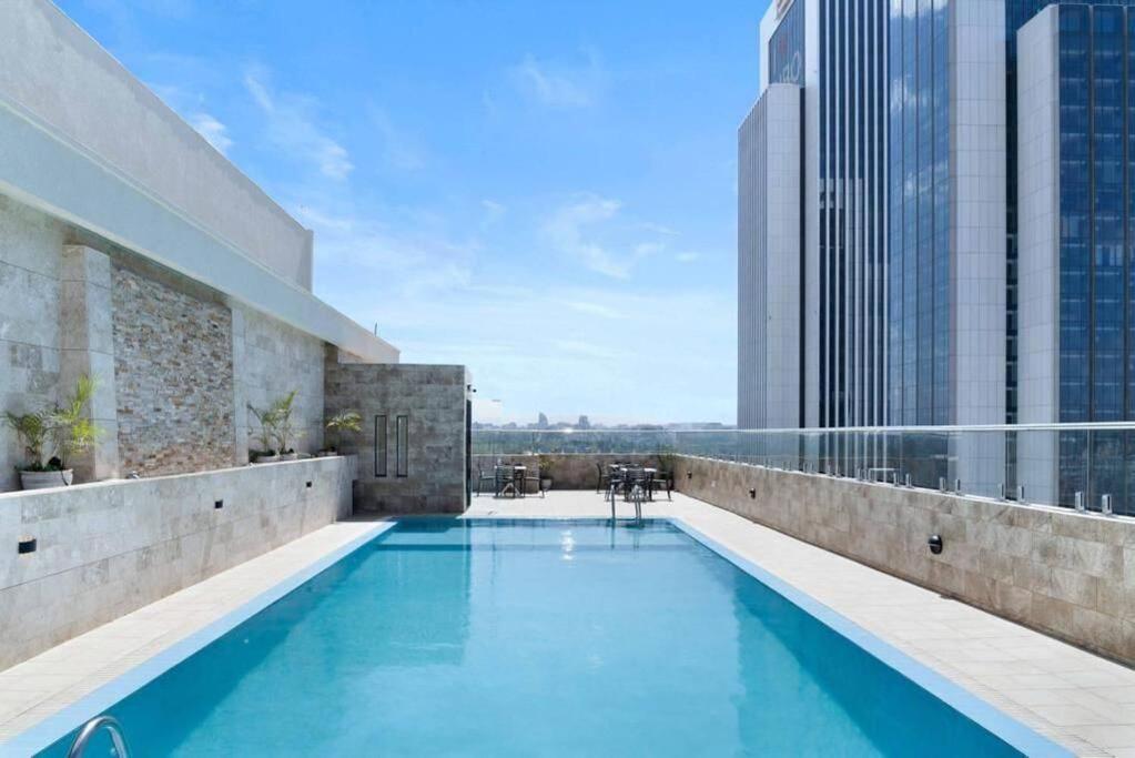Sunny Modern Apartment Cinnamon Residence