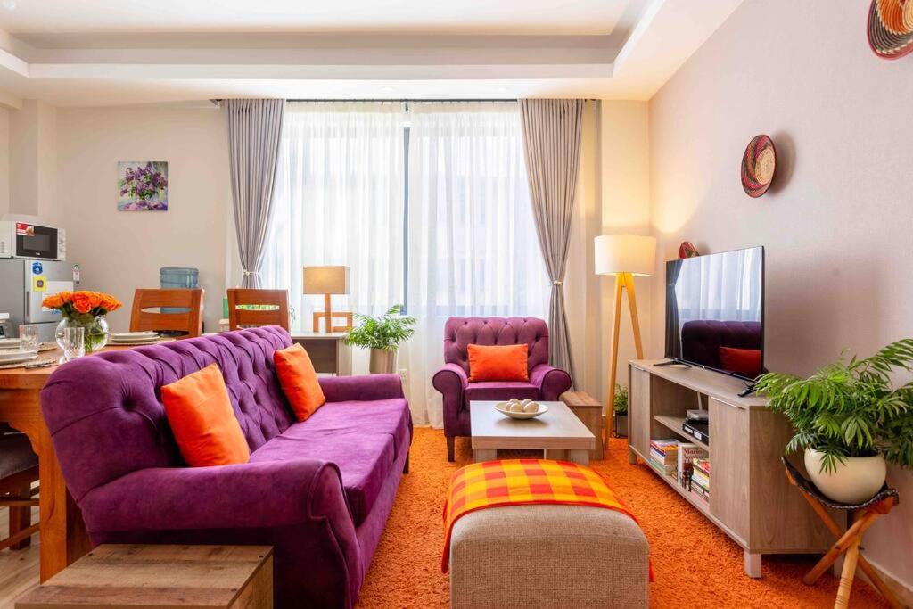 Sunny Modern Apartment Cinnamon Residence