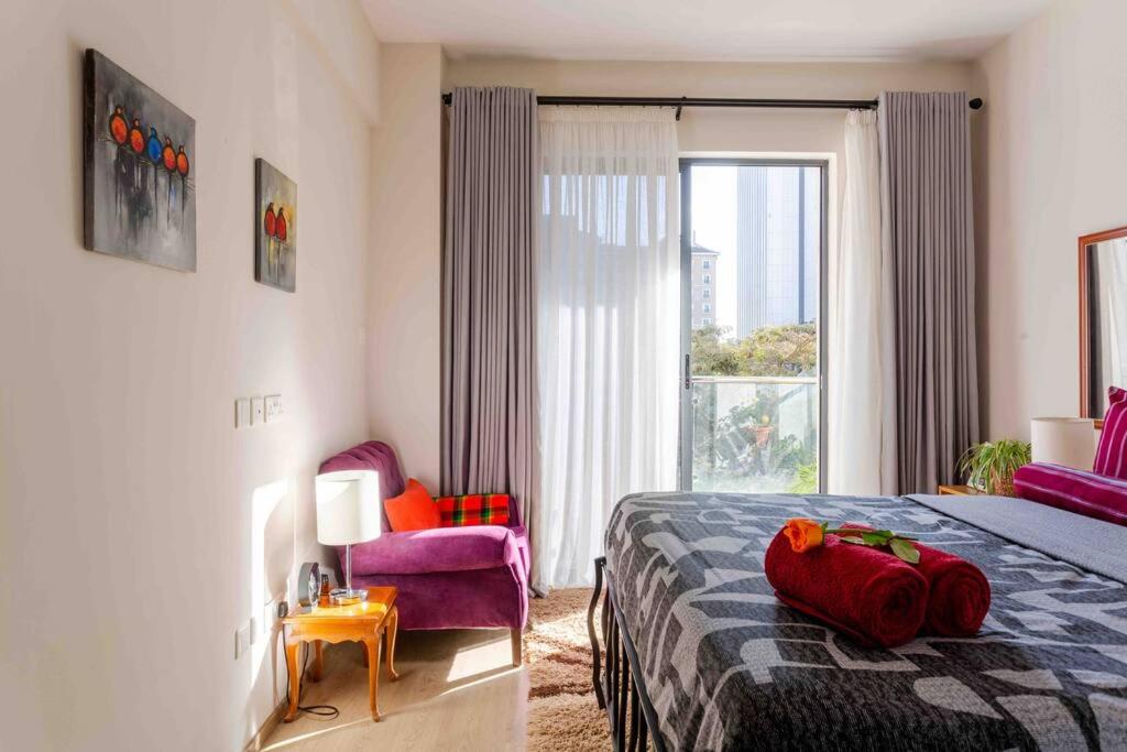 Sunny Modern Apartment Cinnamon Residence