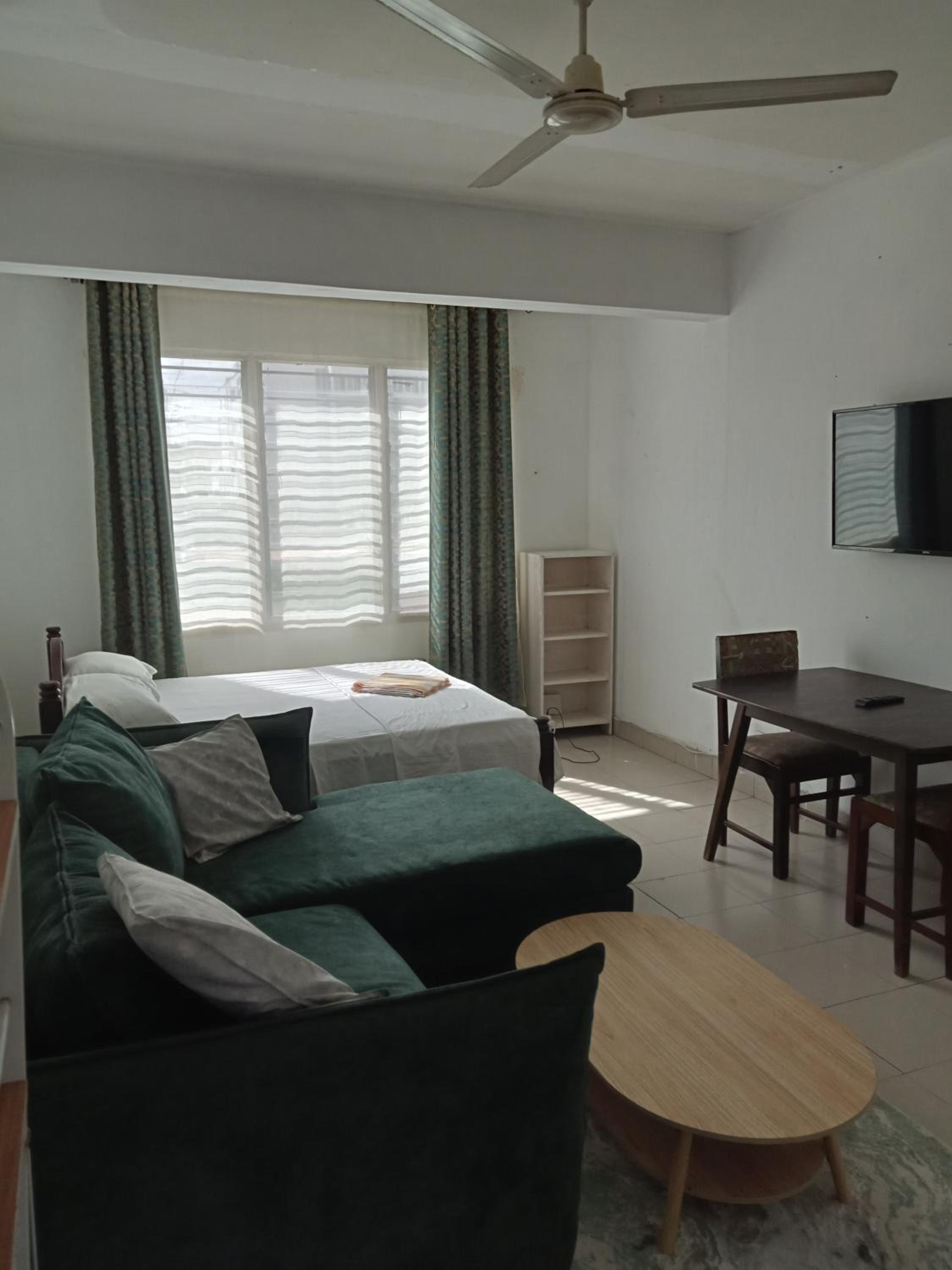Studio Apartment.Mombasa, Kenya view 4