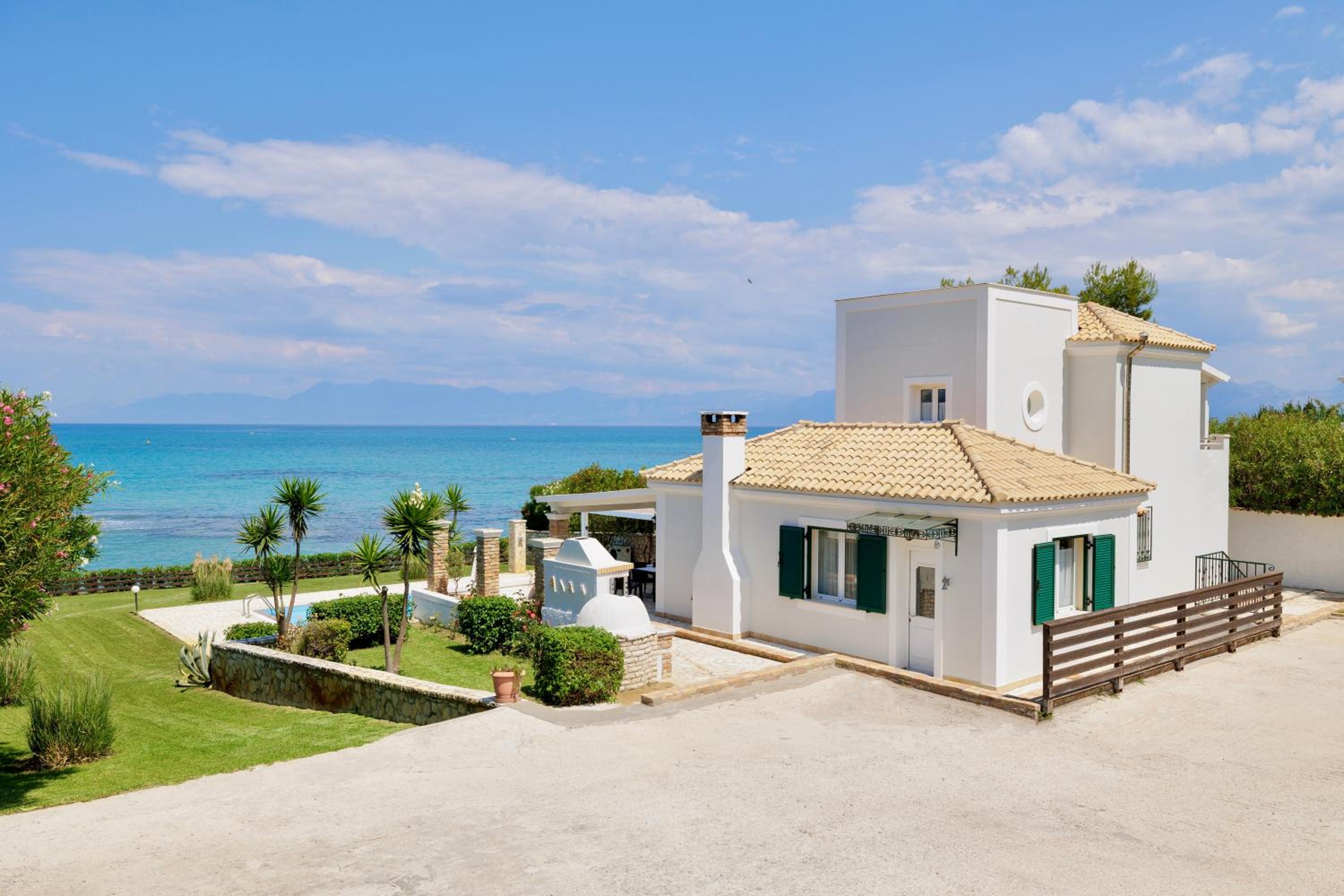 Beachfront Villa Victoras - With private beach photo 5