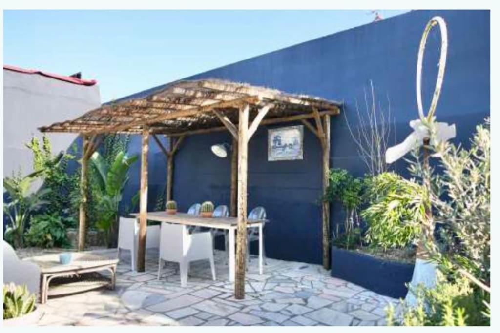Sublime studio 50m2 avec accès piscine view 3