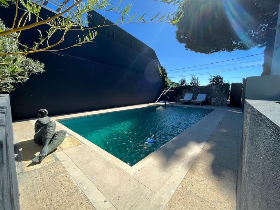 Sublime studio 50m2 avec accès piscine view 4