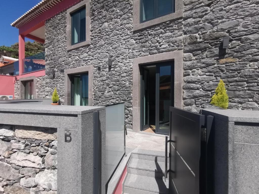 Chalé Esmeralda - Charming Studios in Calheta Beach