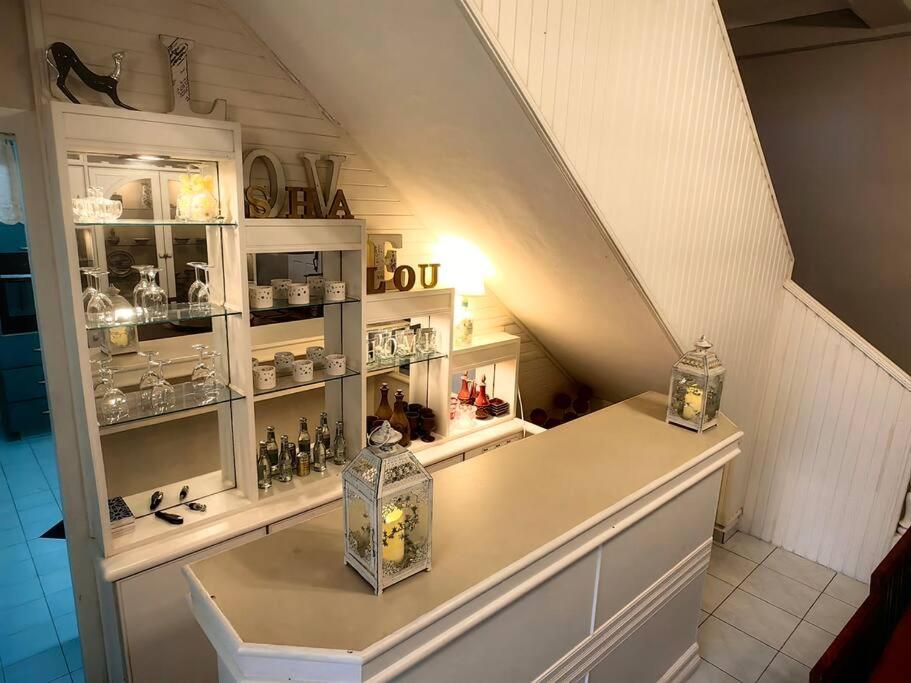 LS Colonial Styled 4BR Bangalow photo 3
