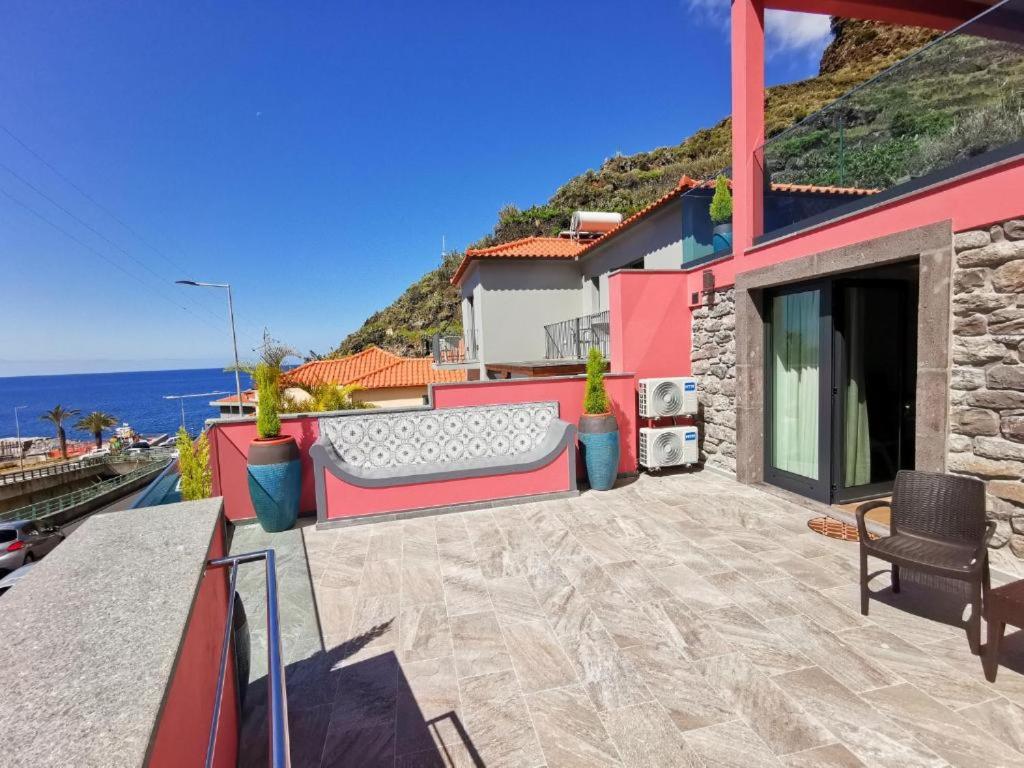 Chalé Esmeralda - Charming Studios in Calheta Beach