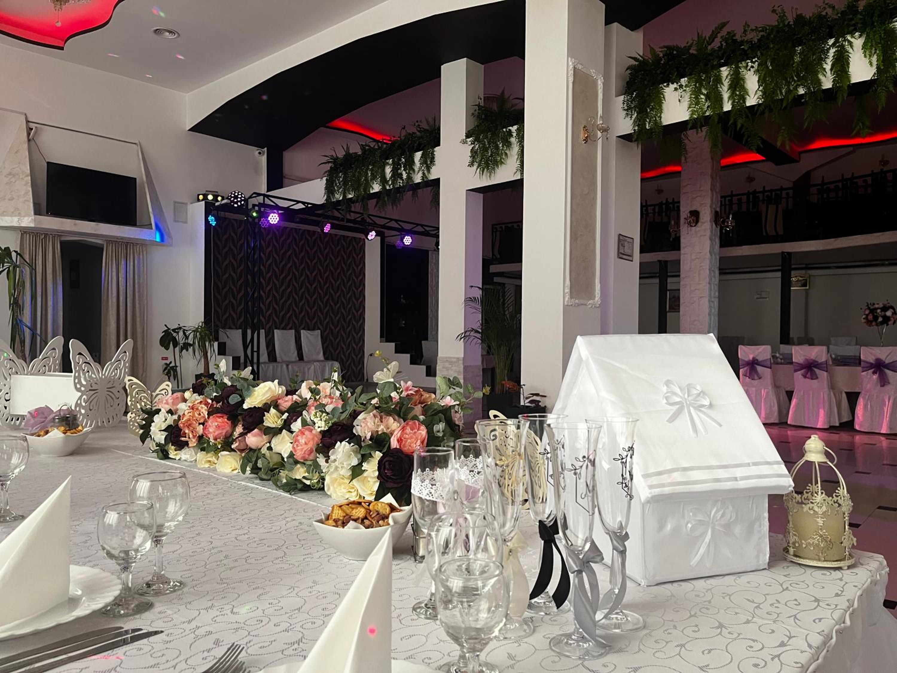 meeting & event spaces