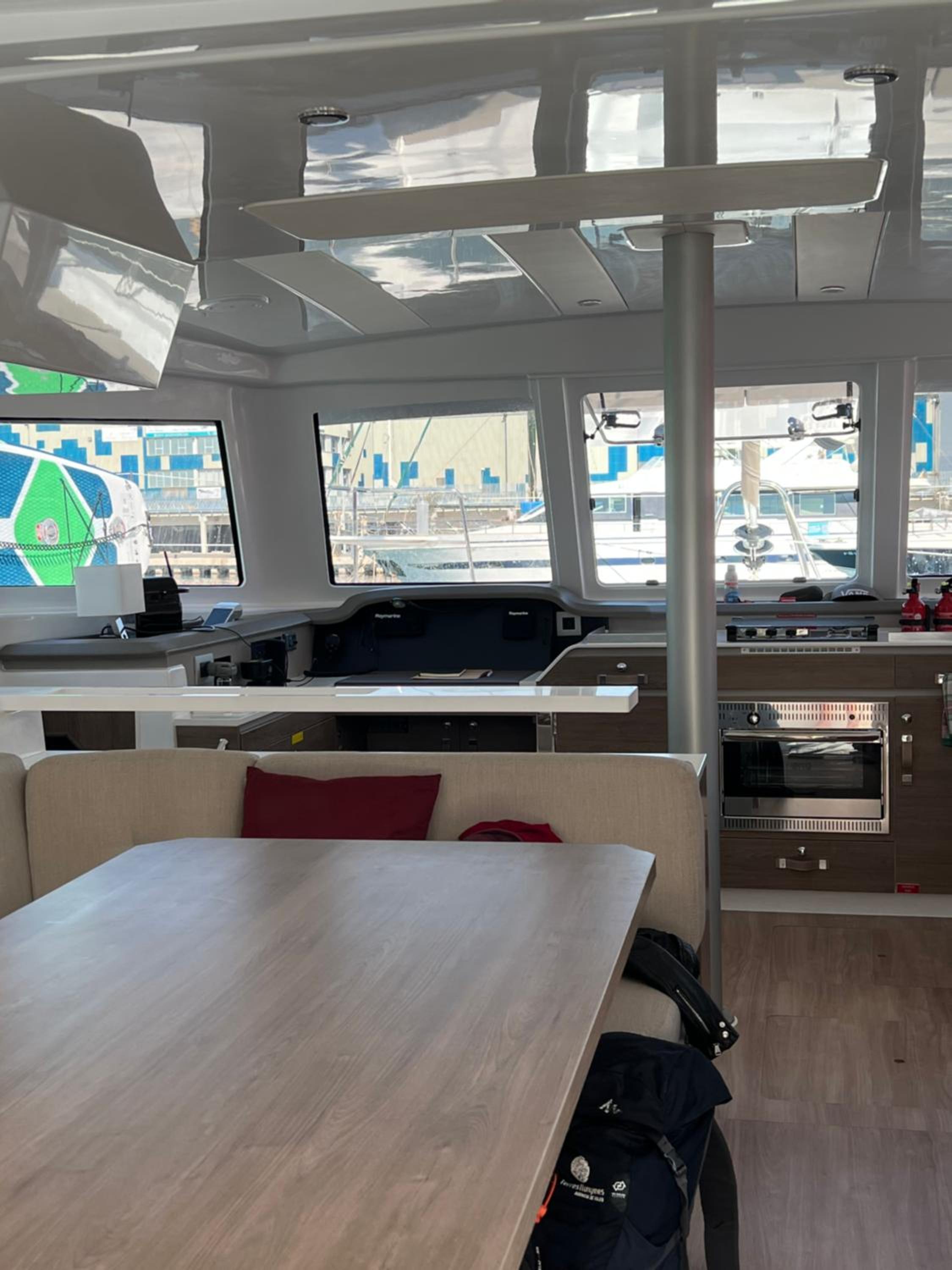 Private Exclusive Catamaran 'Hang Loose'