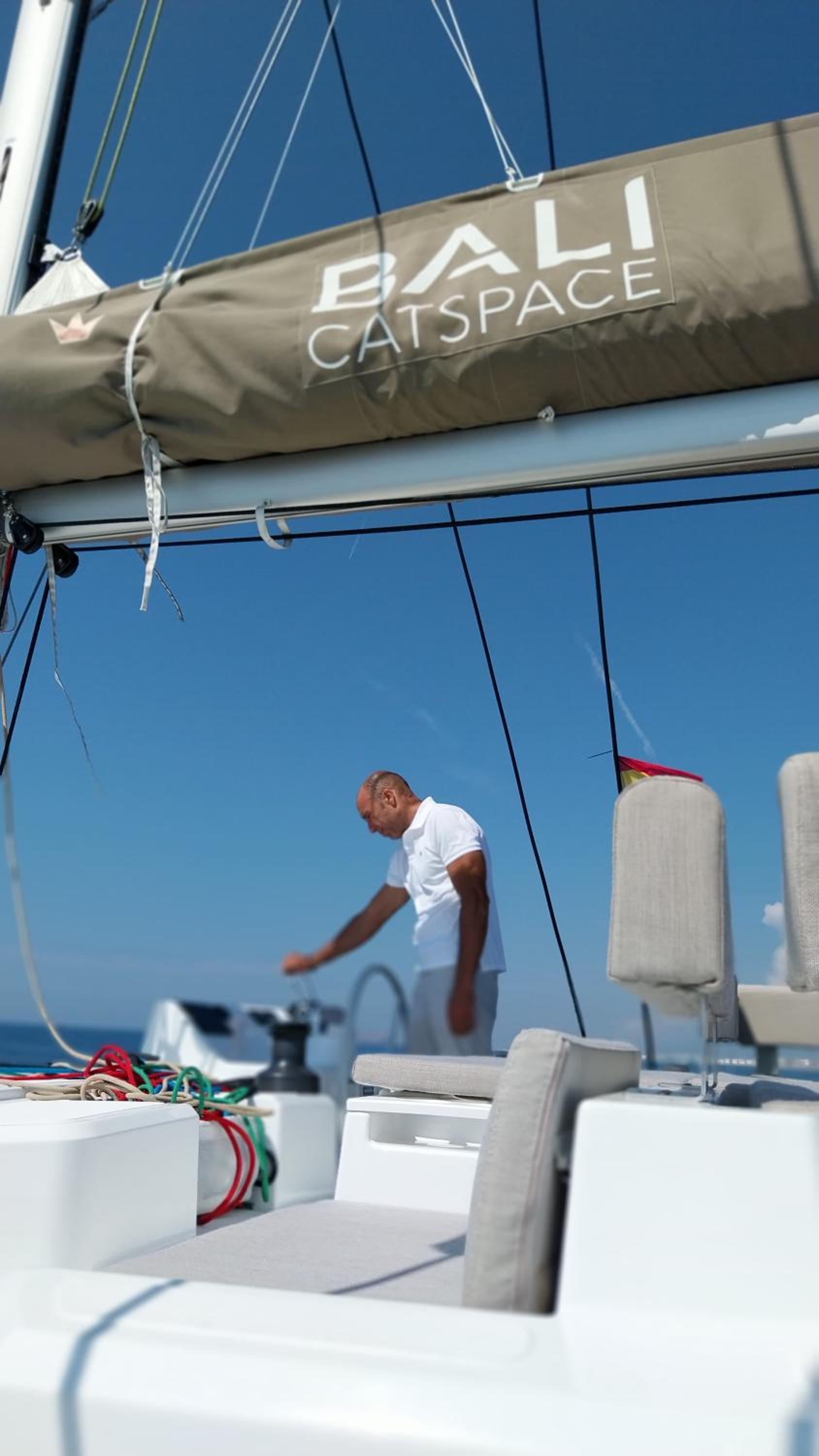 Private Exclusive Catamaran 'Hang Loose'