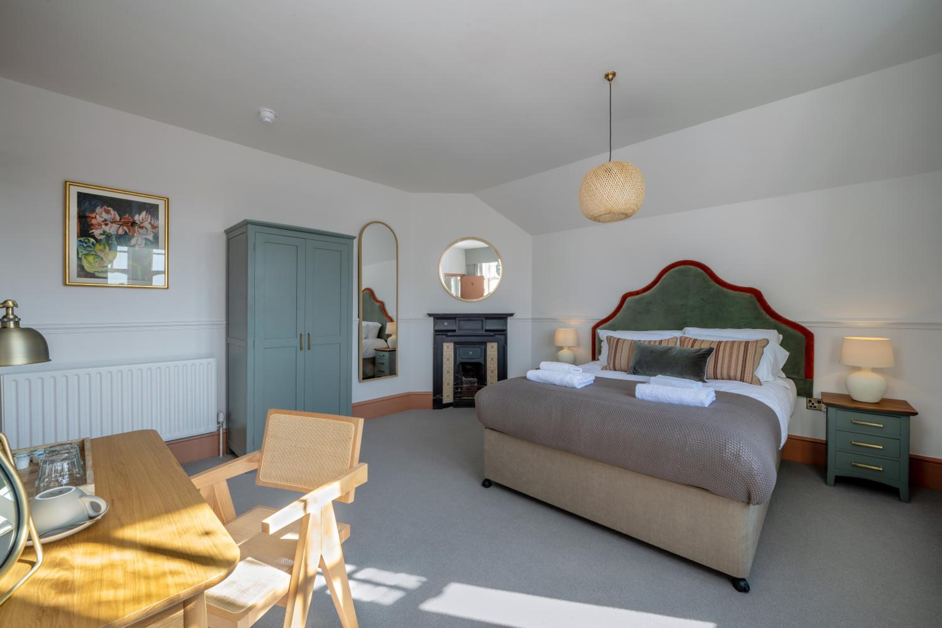 Worthing Vacations - The Railway Hotel Worthing - Property Image 12