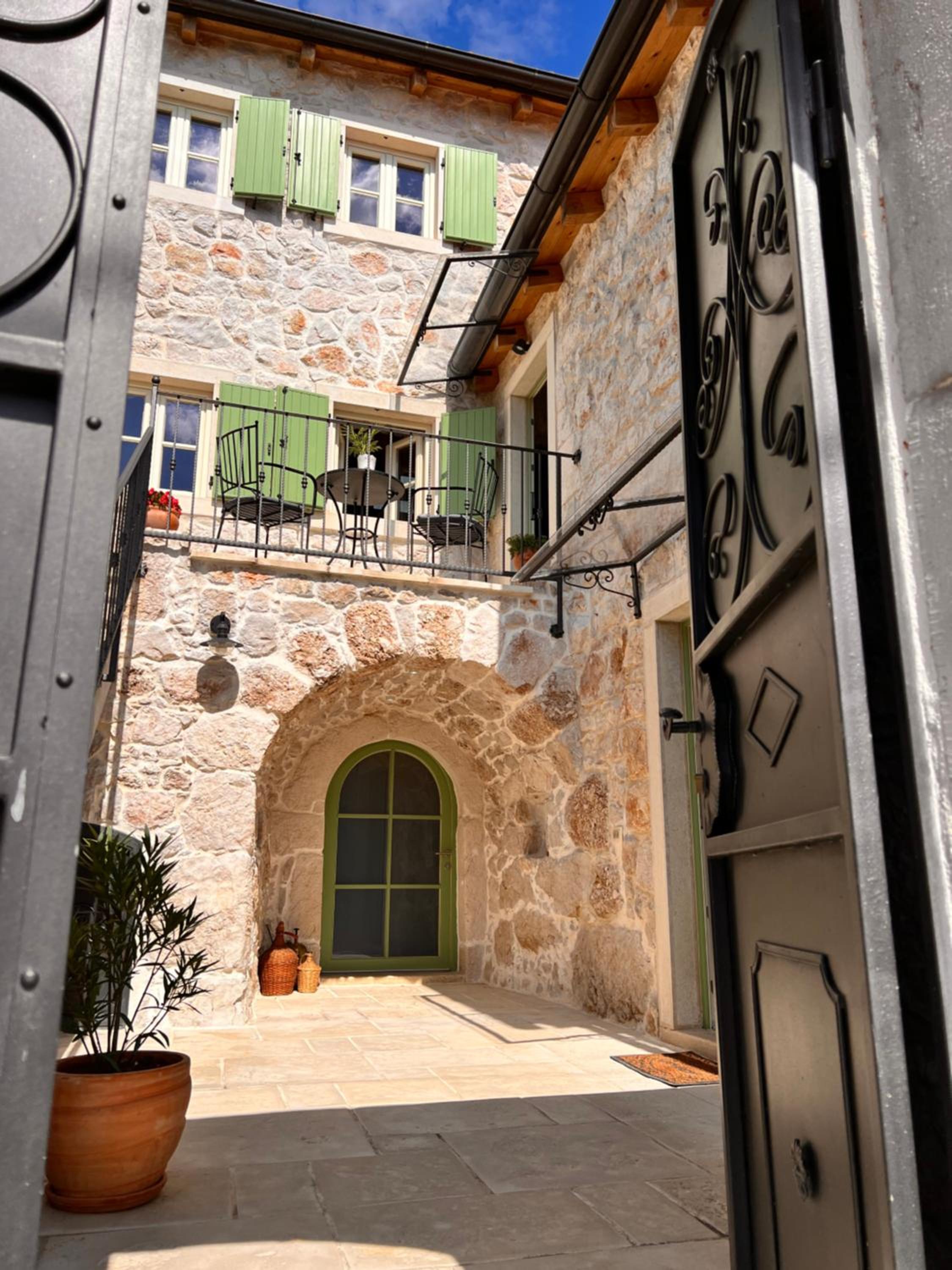 Stone Villa Mavrić