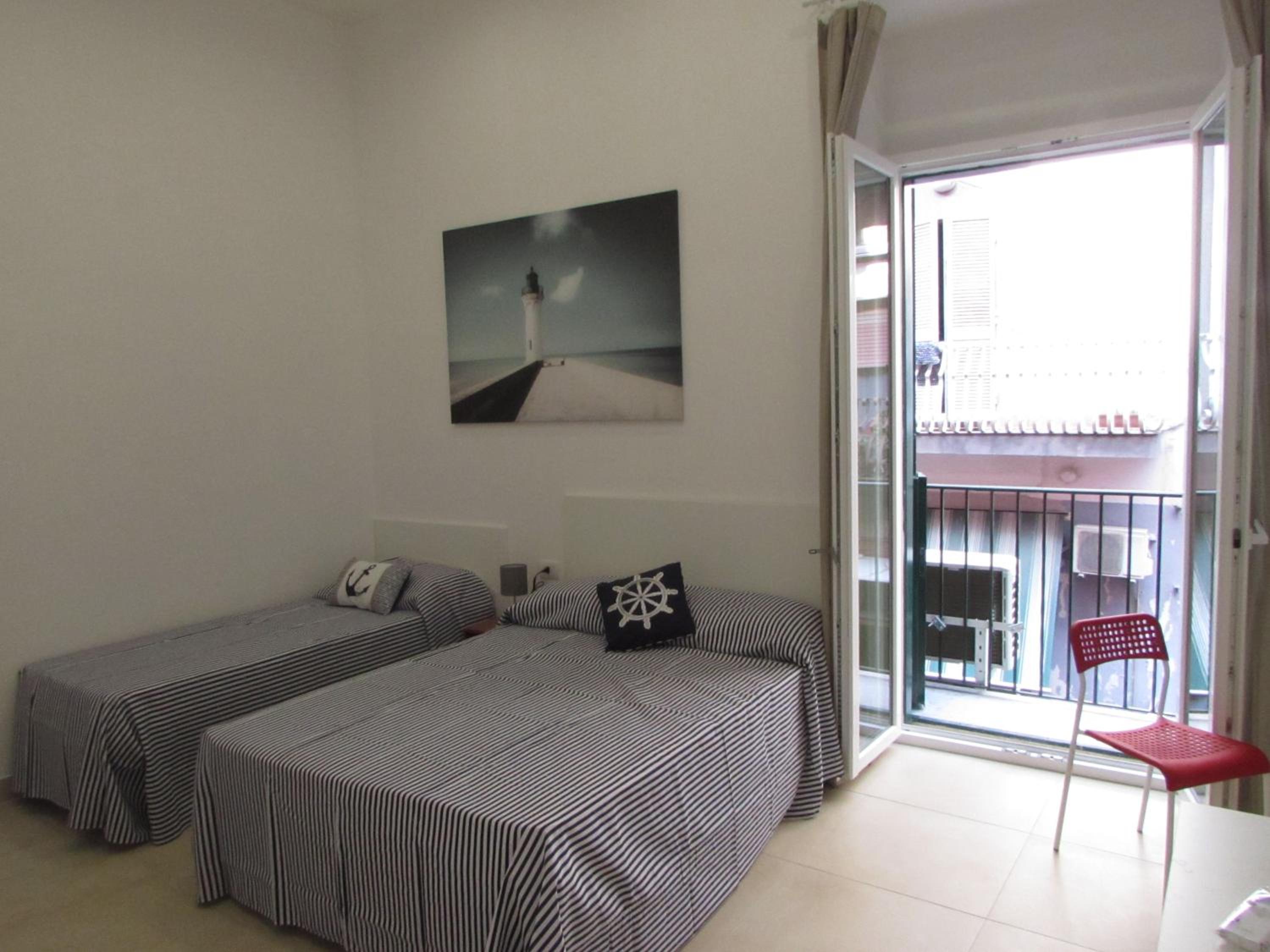 Enzo Home