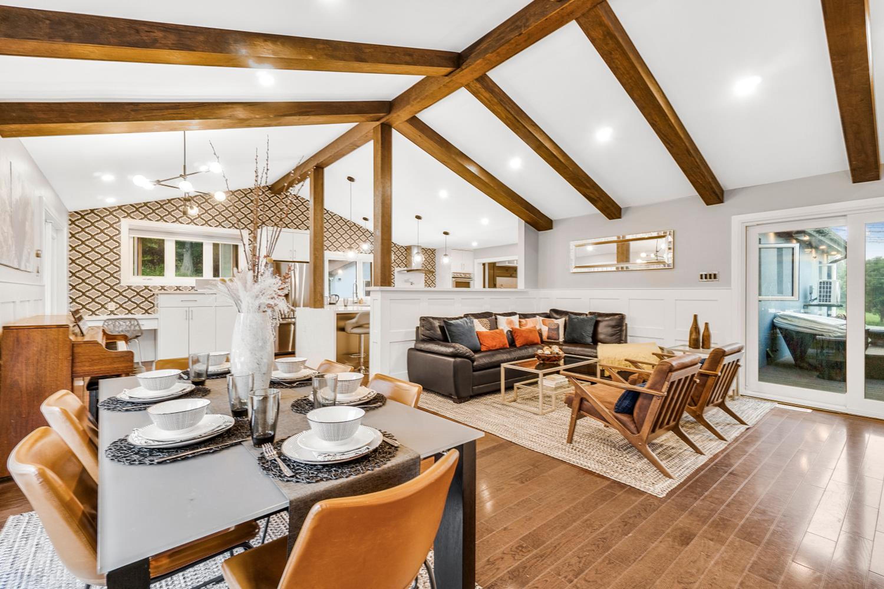 Relaxing Chalet Retreat at Sharon, ON