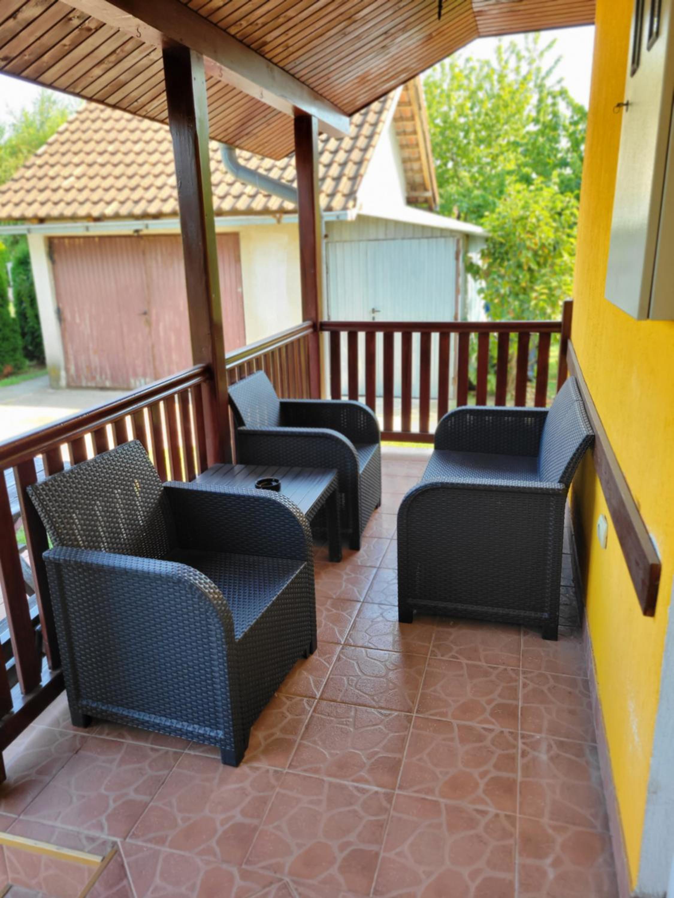 Green Garden Apartments view 5