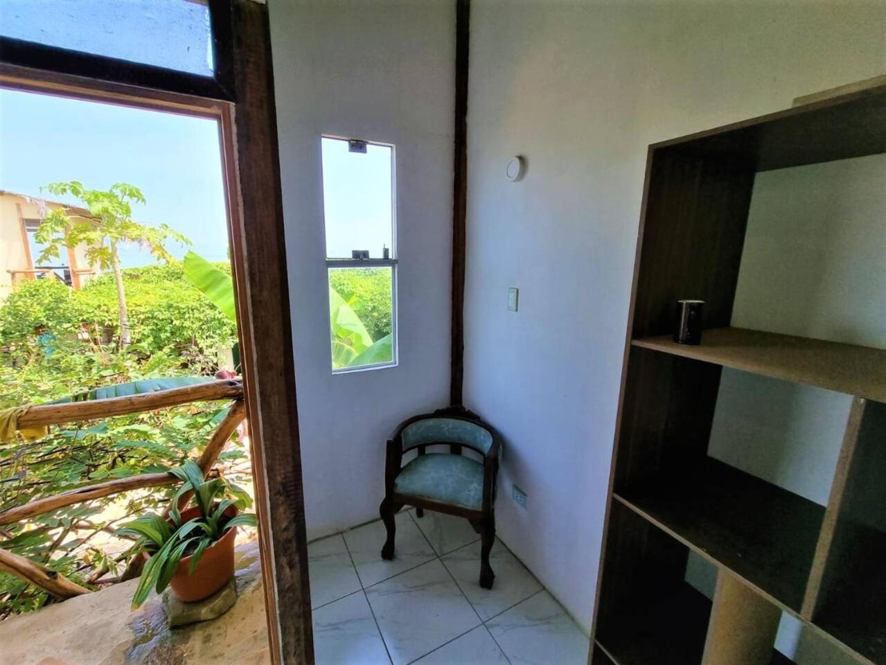 Bright Bungalow 5- Close to ocean view 4
