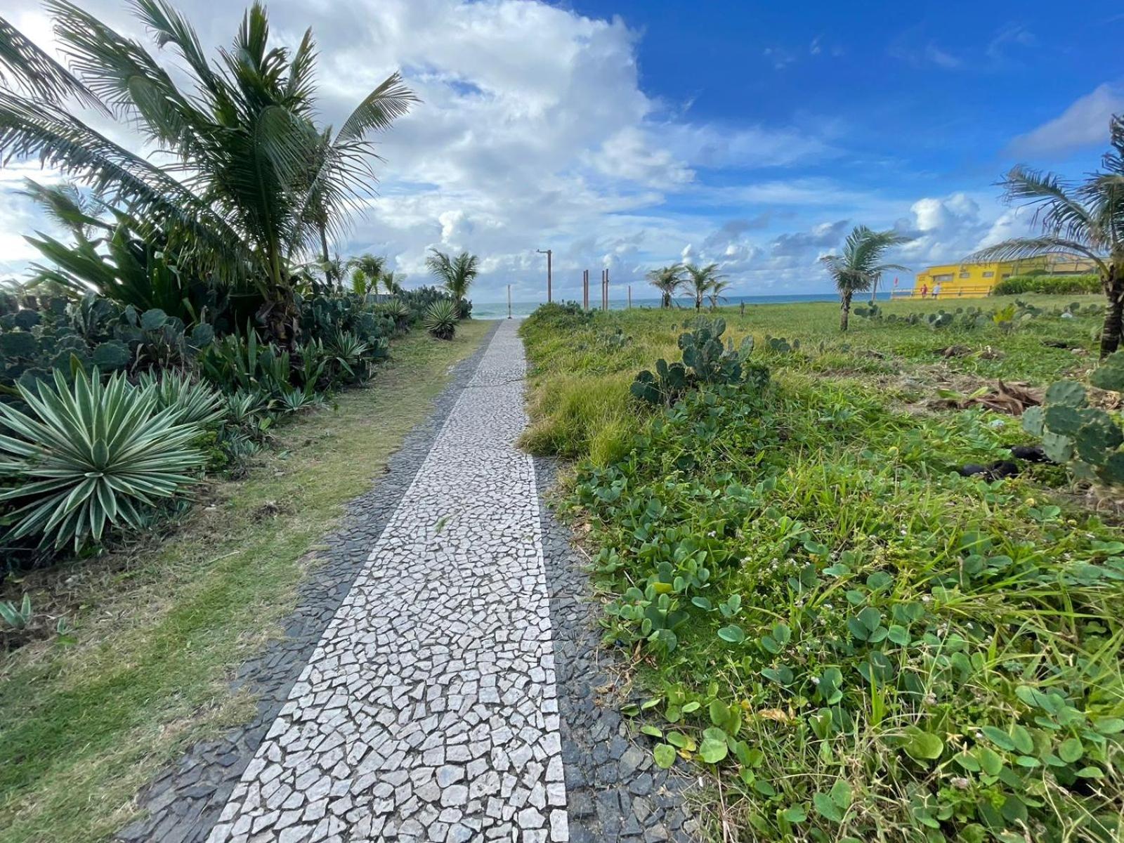 Casa Moderna com 2 Suites e Home Office na Praia