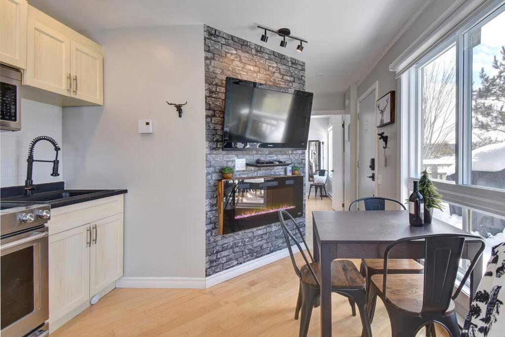 Cozy Chalet in the Mont Tremblant Ski Village