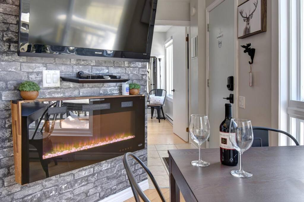 Cozy Chalet in the Mont Tremblant Ski Village