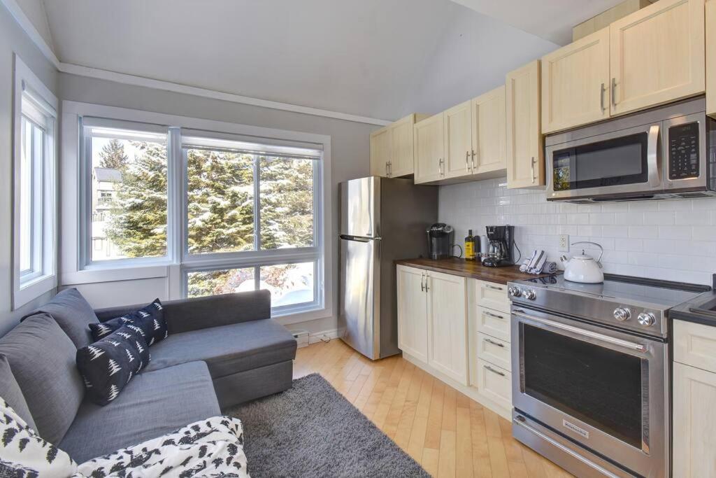 Cozy Chalet in the Mont Tremblant Ski Village