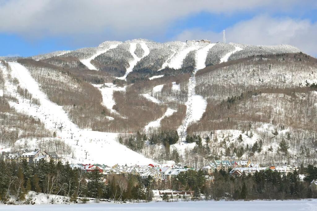 Cozy Chalet in the Mont Tremblant Ski Village