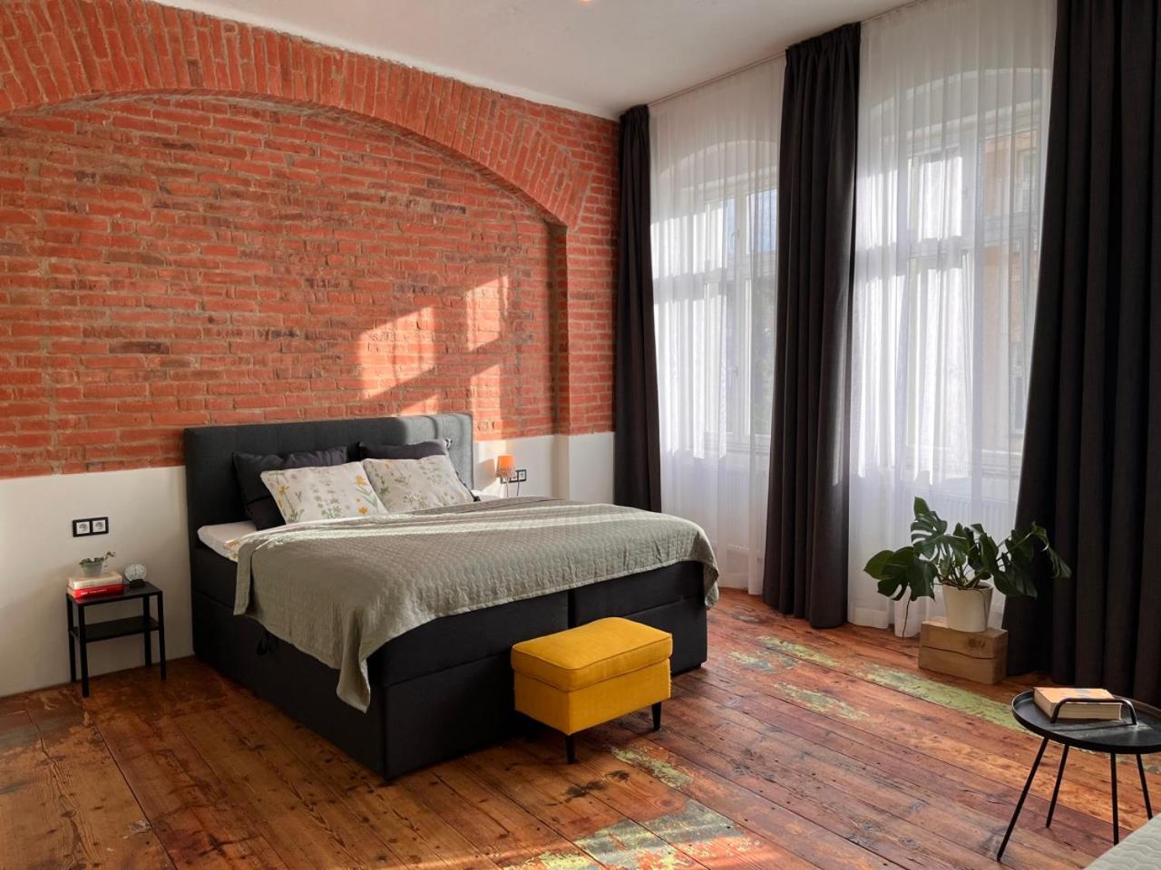 FOUR ROOMS Carlsbad Authentic