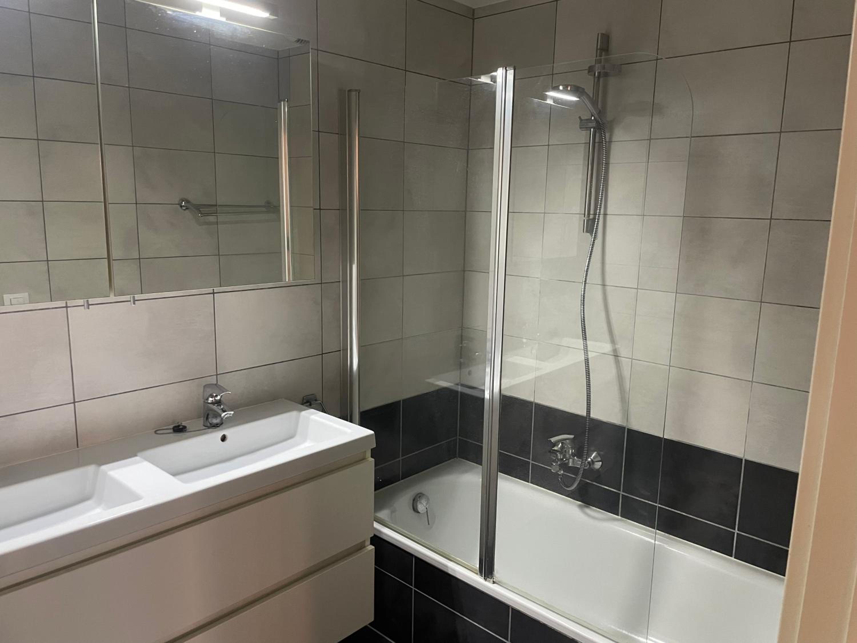 Apartment in Heart of Brussel City with Balcony View