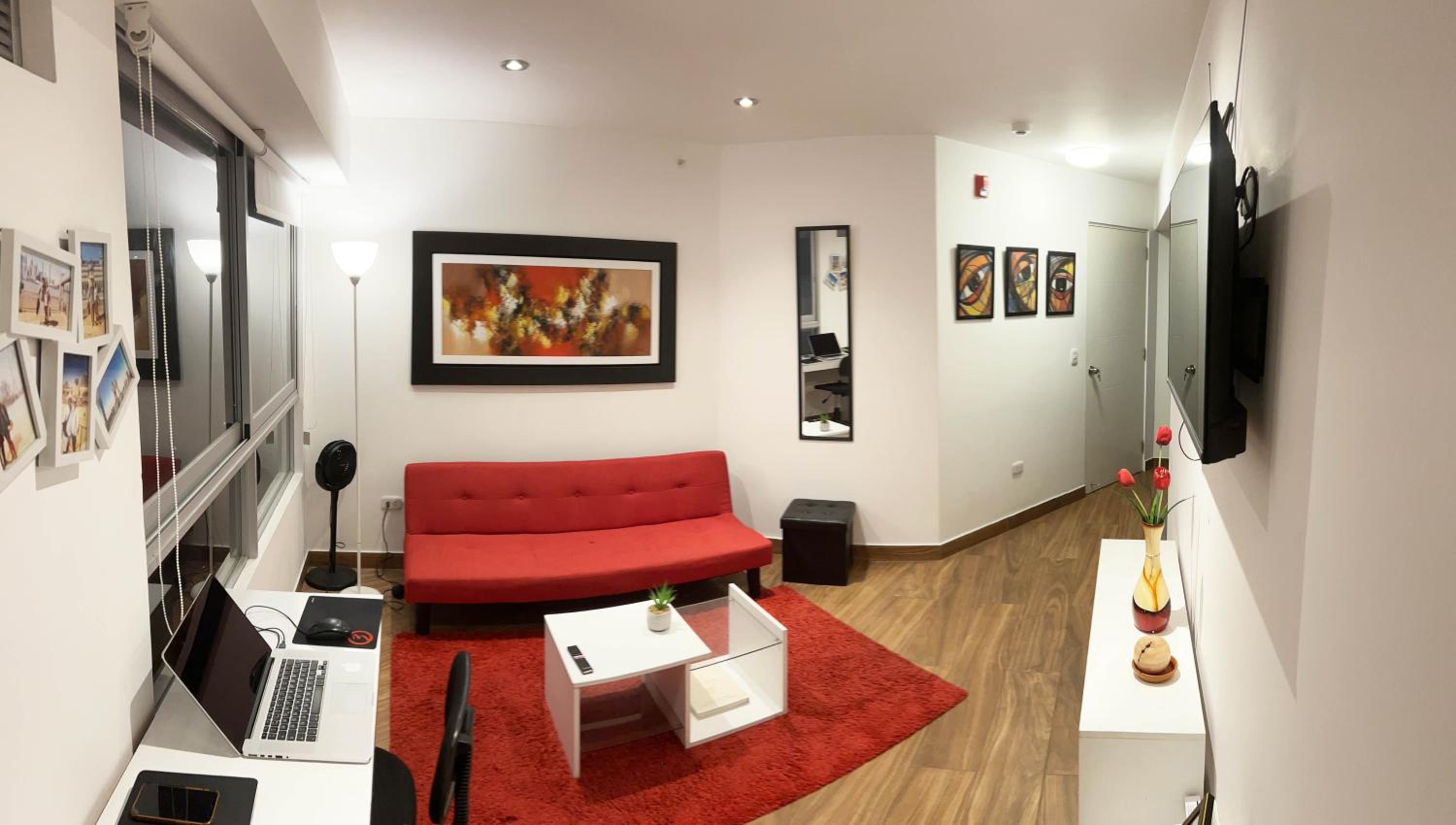Apartamento moderno con vistas, WiFi gratis y cocina equipada