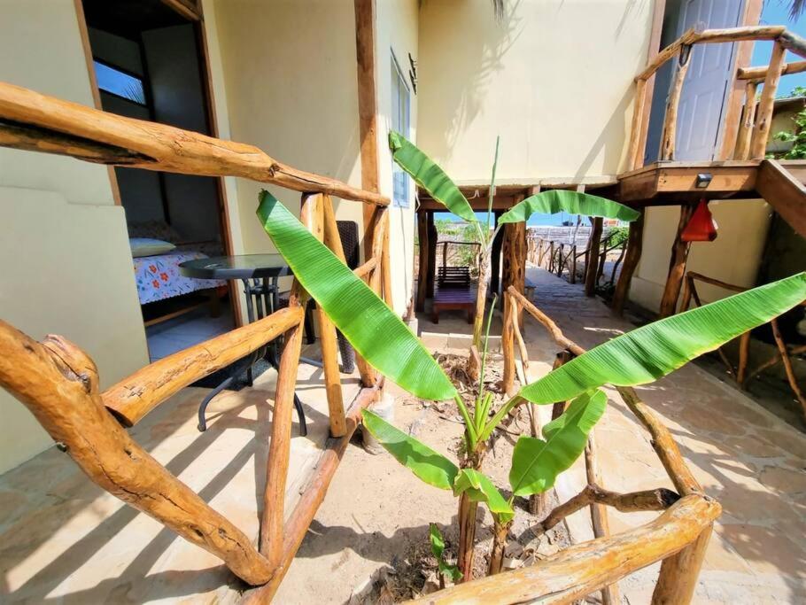 Bright Bungalow 2- Close to ocean view 3