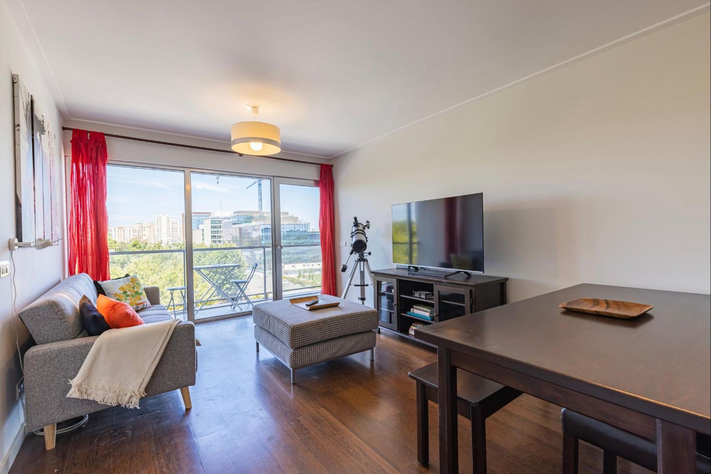 Lovely 1 BDR Apartment With Pool by LovelyStay view 4