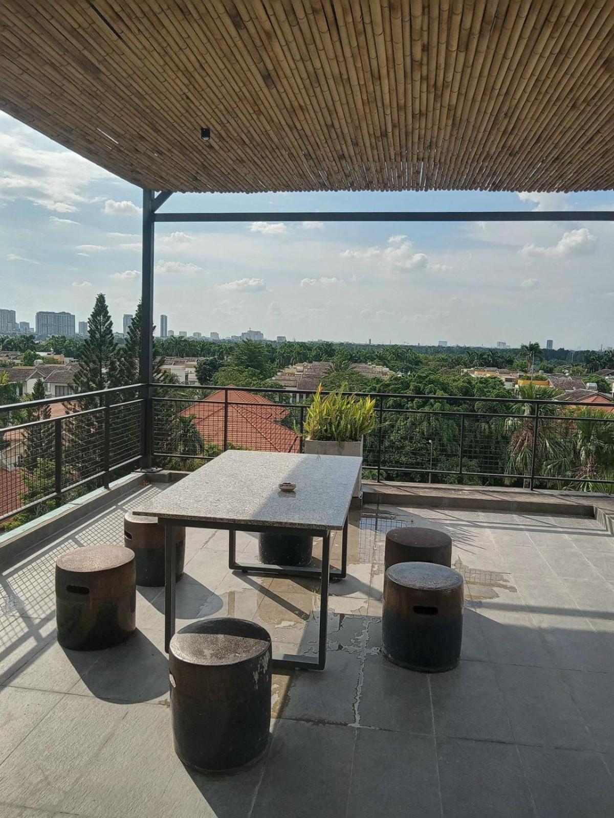 Tin Tin Apartment