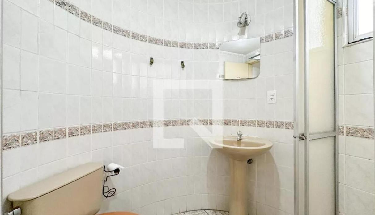 Apartamento com piscina 1 quarto de até 6 pessoas - Guarujá com Maquina Lavar Roupa